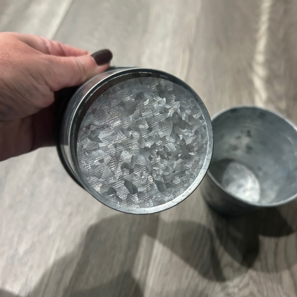 Set of 2 Mini Metal Pails - Picture 3 of 3